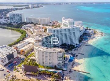 Departamento · 210m² · 3 Recámaras · 2 Estacionamientos · Departamento en Renta en Zona Hotelera de Cancun