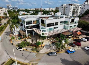 Local comercial · 29m² · Local en Renta en Plaza Kabah Cancun