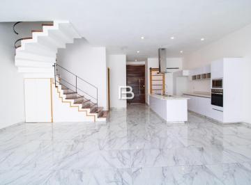 Casa · 257m² · 4 Recámaras · 3 Estacionamientos · Casa en Residencial Río