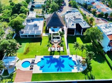 Casa · 380m² · 3 Recámaras · 2 Estacionamientos · Casa en Renta en Cancun Amueblada