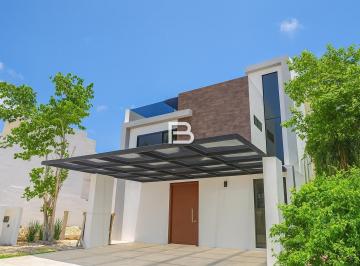 Casa · 167m² · 4 Recámaras · 2 Estacionamientos · Casa en Aqua Residencial