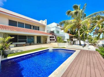 Casa · 306m² · 4 Recámaras · Casa en Renta en Zona Hotelera Frente Al Mar