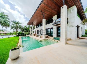 Casa · 1502m² · 5 Recámaras · 6 Estacionamientos · Casa en Puerto Cancún