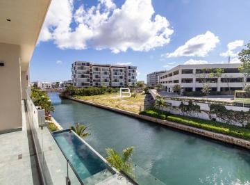 Casa · 400m² · 5 Recámaras · 5 Estacionamientos · Casa en Puerto Cancún