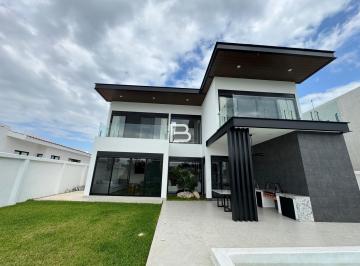 Casa · 970m² · 6 Recámaras · 6 Estacionamientos · Casa en Lagos del Sol