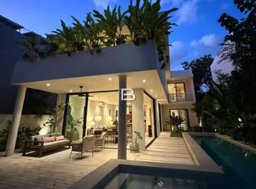 Departamento · 376m² · 5 Recámaras · 2 Estacionamientos · Villa en Venta en Tulum de 5 Habitaciones con Alberca Privada