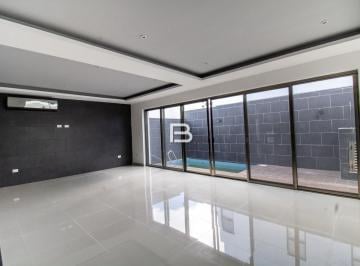 Casa · 160m² · 3 Recámaras · 2 Estacionamientos · Casa en Aqua Residencial