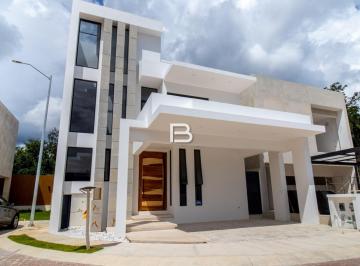 Casa · 189m² · 4 Recámaras · 2 Estacionamientos · Casa en Residencial Río