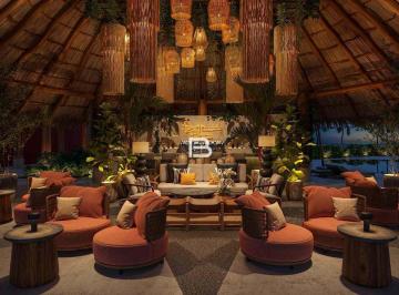 Edificio · 49000m² · 540 Recámaras · En Venta Hotel en Quintana Roo 5 Estrellas con 540 Habitaciones