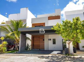 Casa · 180m² · 3 Recámaras · 2 Estacionamientos · Casa en Aqua Residencial
