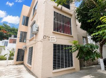 Local comercial · 345m² · 6 Recámaras · 6 Estacionamientos · Edificio en Venta en El Centro de Cancun