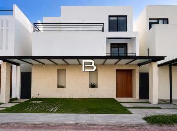 Casa · 160m² · 3 Recámaras · 2 Estacionamientos · Casa en Aqua Residencial