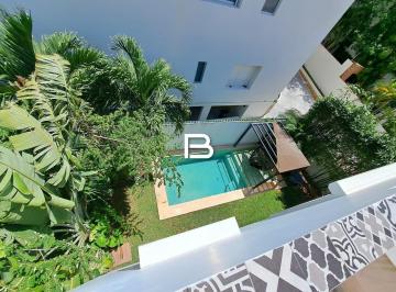 Casa · 325m² · 3 Recámaras · 2 Estacionamientos · Casa en Cancún Centro