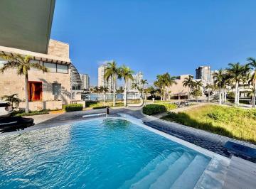 Casa · 220m² · 4 Recámaras · 2 Estacionamientos · Casa en Venta Ubicada en La Marina Puerto Cancún
