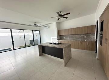 Casa · 160m² · 3 Recámaras · 2 Estacionamientos · Casa en Venta Aqua Residencial