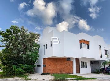 Casa · 140m² · 3 Recámaras · En Venta Casa en Residencial Arbolada Cancún