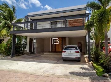 Casa · 304m² · 3 Recámaras · 3 Estacionamientos · Casa en Residencial Cumbres