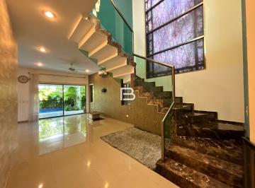 Casa · 305m² · 3 Recámaras · 2 Estacionamientos · Casa en Residencial Cumbres