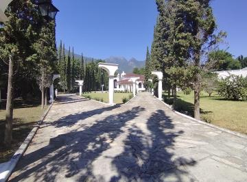 Villa · 9924m² · 8 Recámaras · Quinta de Lujo en Santiago 1 Hectárea de Terreno, Ideal Para Hotel, Salon de Eventos, Etc.