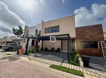 Casa · 160m² · 3 Recámaras · 2 Estacionamientos · Casa en Residencial Río