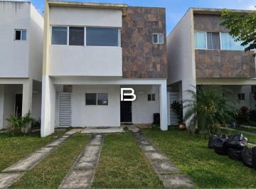 Casa · 145m² · 3 Recámaras · 2 Estacionamientos · En Venta Casa en Jardines del Sur Cancun