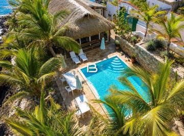 Edificio · 1000m² · 8 Recámaras · Hotel en San Pedro Pochutla