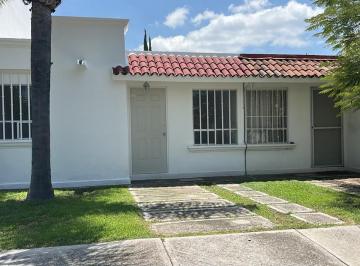 Casa · 77m² · 2 Recámaras · 2 Estacionamientos · Casa en Venta de un Nivel con Excedente en Piramides Queretaro