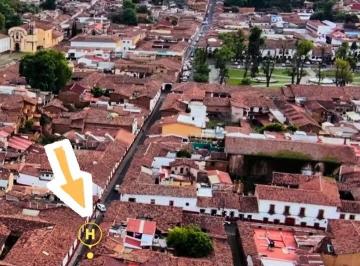 Casa de 9 habitaciones, Pátzcuaro · ¡Renta Mensual de Propiedad Completa Para Proyecto Comercial!