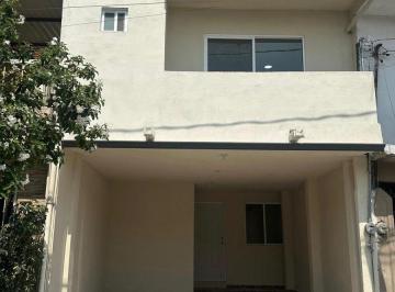 Casa de 3 habitaciones, Apodaca · Casa en Venta en Metroplex, Apodaca, Nuevo León