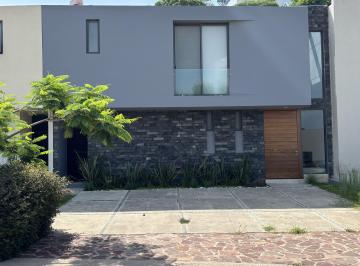 Casa en condominio de 3 habitaciones, Querétaro · Renta de Casa en Altozano Querétaro