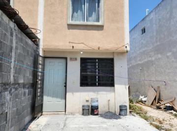 Casa · 2 Recámaras · 1 Estacionamiento · Casa en Venta en Fracc. Valle de Santa Elena - Zuazua