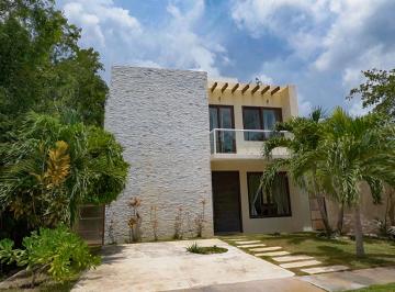 Casa en condominio de 4 habitaciones, Solidaridad · Casa de 4 Recámaras en Ciudad Mayakoba | Llave en Mano