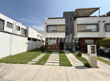 Casa · 106m² · 3 Recámaras · 2 Estacionamientos · Casa en Xaltipa I