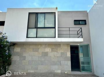 Casa en condominio · 160m² · 3 Recámaras · 3 Estacionamientos · Renta Casa Milenio III Privada Lucepolis Seguridad Alberca Cerca Colegios
