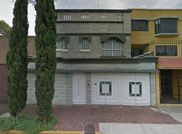 Casa de 4 habitaciones, Coyoacán · Casa en Venta en Paseos de Los Abetos, Paseos de Taxqueña, Coyoacán.