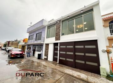 Casa de 3 habitaciones, Carmen · Casa en Venta 3 Rec. + Estudio + Sala Tv - Puerta de Hierro, Carmen, Campeche.