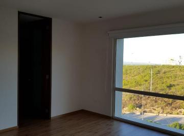 Departamento · 226m² · 3 Recámaras · 2 Estacionamientos · Departamento en Club de Golf La Loma
