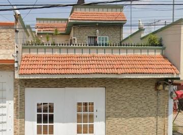 Casa de 4 habitaciones, Coacalco de Berriozábal · Hermosa Casa en Venta en Villa de Las Flores, Coacalco, Edo. de Mexico