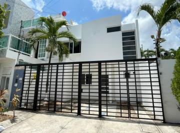 Casa · 120m² · 3 Recámaras · 2 Estacionamientos · Casa en Residencial Esmeralda Smz 50