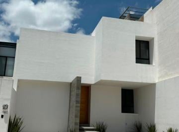 Casa de 4 habitaciones, Mexquitic de Carmona · Casa en Renta en Forja Real con 1 Rec. en Pb.
