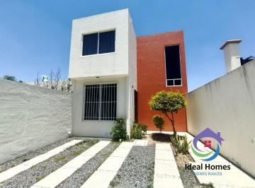 Casa · 130m² · 2 Recámaras · 2 Estacionamientos · Casa en Renta Sin Muebles en Tequisquiapan Barrio de La Magdalena
