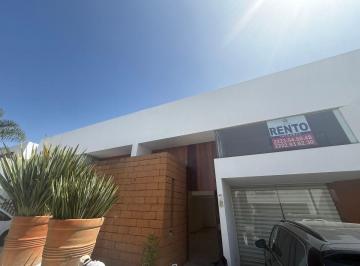 Casa de 3 habitaciones, San Pedro Cholula · Casa en Renta en Quintas de Cortes Zerezotla