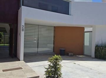Casa de 3 habitaciones, San Pedro Cholula · Casa en Renta en Quintas de Cortes Zerezotla
