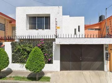 Casa de 4 habitaciones, Azcapotzalco · Venta de Casa en Prados del Rosario, Azcapotzalco