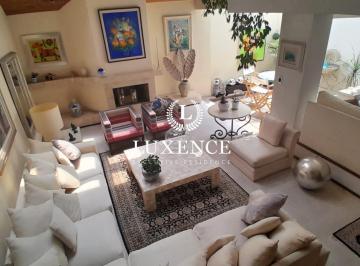 Casa en condominio · 338m² · 3 Recámaras · 4 Estacionamientos · Casa en Condominio en Jardines del Pedregal en Venta