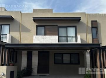 Casa · 119m² · 3 Recámaras · 2 Estacionamientos · Casa en Renta en Villa Magna, Condominio en Zona de Campanario Norte