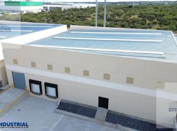 Nave industrial · 2122m² · 15 Estacionamientos · Nave en Renta Zona Apodaca