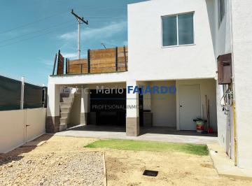 Casa de 3 habitaciones, Tijuana · Renta Casa con Terreno Excedente en Viñas del Mar