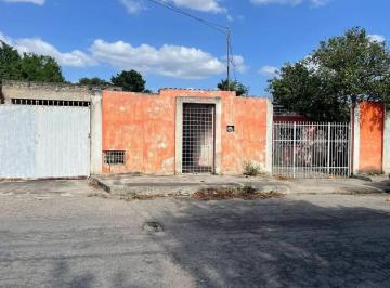 Casa de 4 habitaciones, Mérida · Casa Para Remodelar Cerca del Centro de Merida