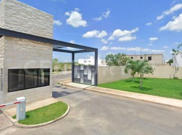 Casa · 217m² · 3 Recámaras · 2 Estacionamientos · Casa en Venta en Bosques de Conkal